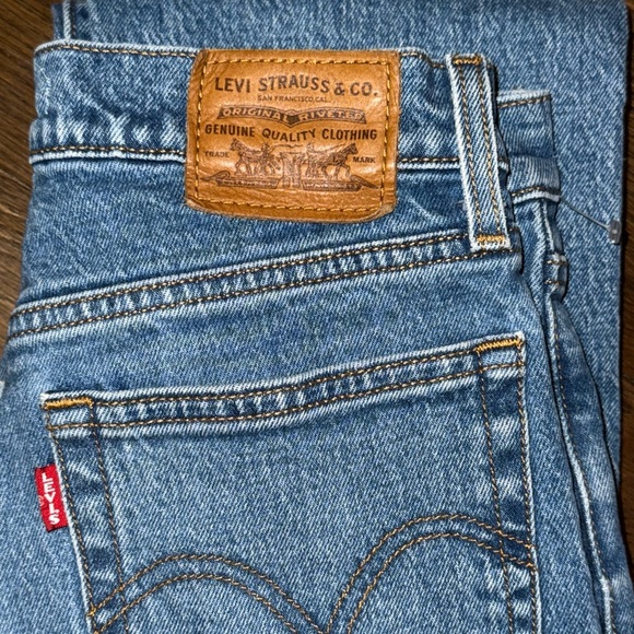 Levi's 501 Wedgie Jeans - Picture 5 of 5